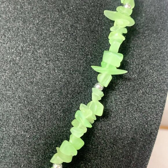 Vintage Green Cats Eye Pendant Gem Necklace - Picture 5 of 8